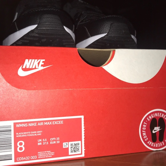 NIKE AIR MAX - Picture 5 of 5